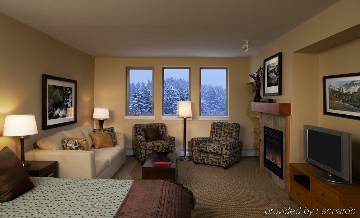 Fraser Crossing And Founders Pointe Lodge *